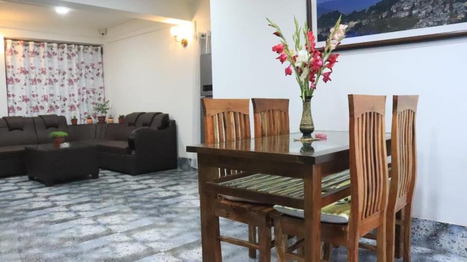 Rhododendron Stay Darjeeling  Extérieur photo
